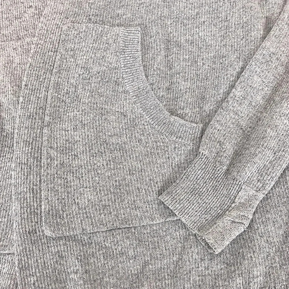 Lululemon Cabin Yogi Wrap Heathered Medium Grey Pocket‎ Thumbhole Size 4 - Picture 9 of 13